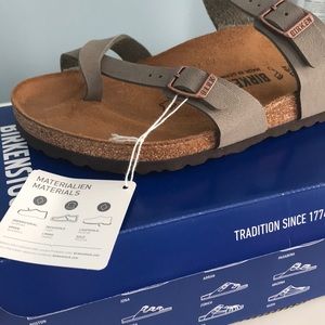 Birkenstock Mayari Sandal in Stone NWT